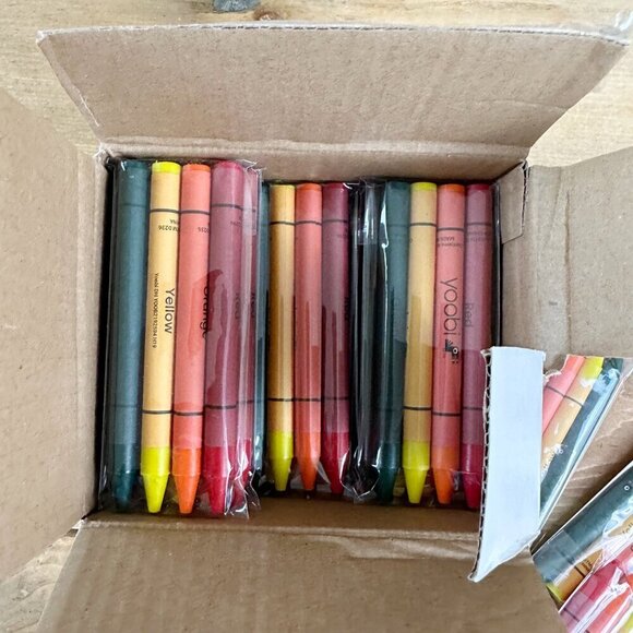 NIB Yoobi Crayons Bulk Students Classroom Teacher Colors 30 Sets 240 Crayons - Picture 2 of 6